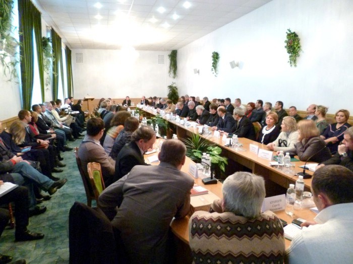 Roundtable_on_12_03_2014_04