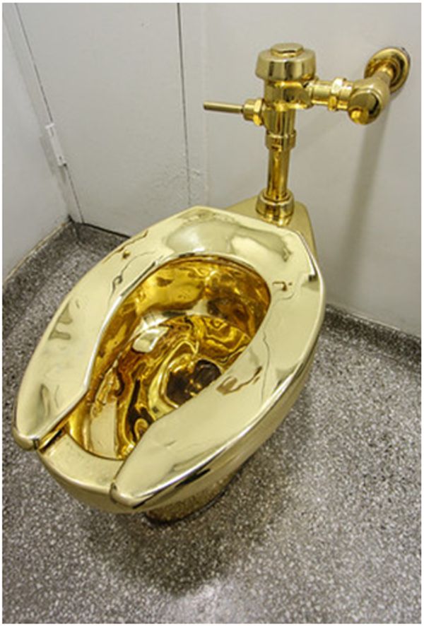 A-banana-and-a-horse-and-a-cat-and-cattelan_05