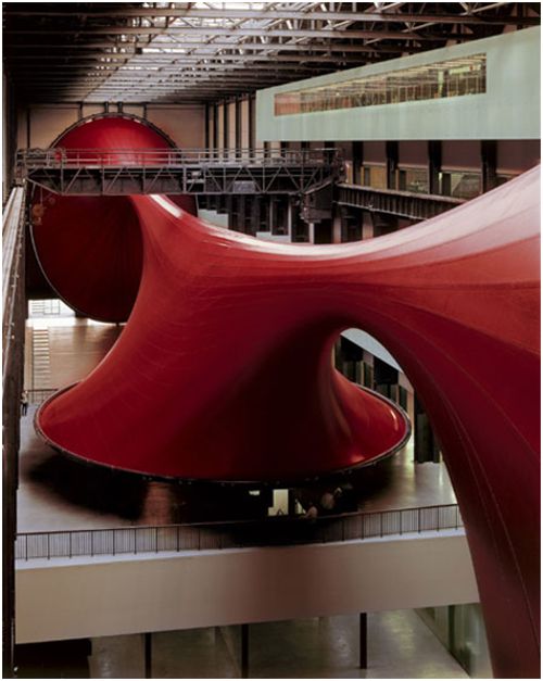 Anish-kapoor-the-biggest-sculptures-dangerous-optical-illusions-and-color-wars_03