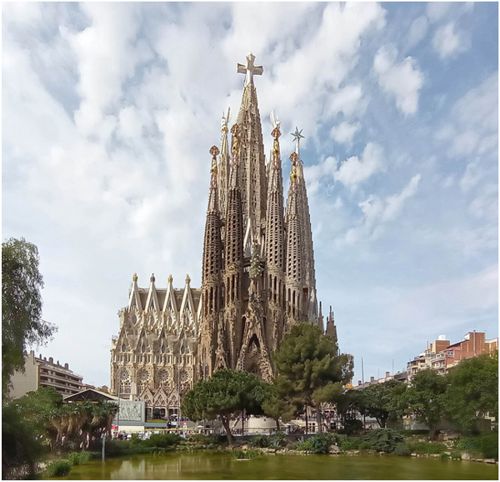 Marvel-of-antoni-gaudi_02